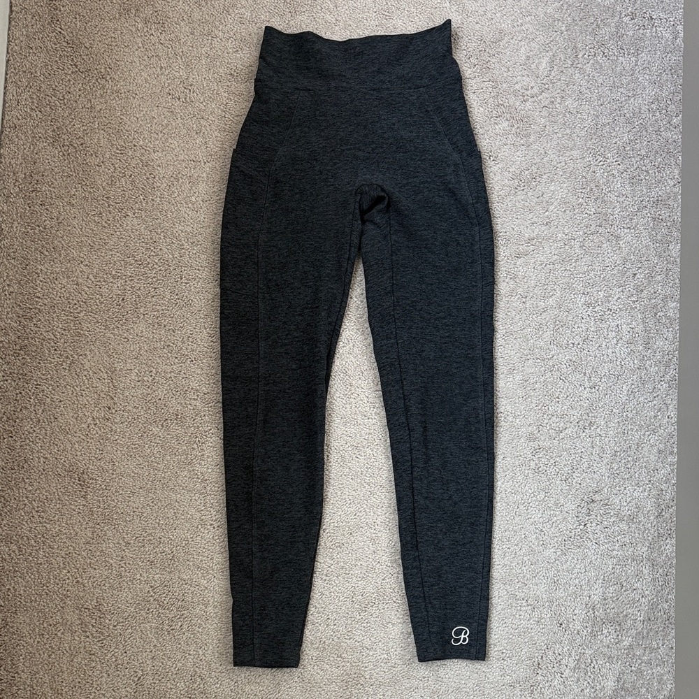 Bombshell Gray Leggings